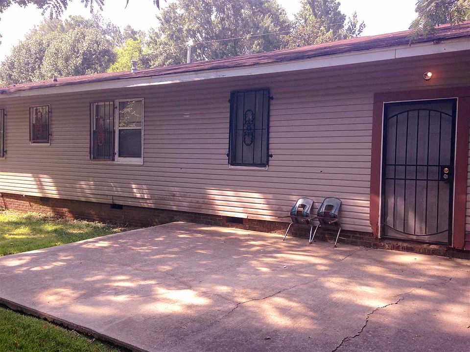 2nd image of 338 Clubview Dr