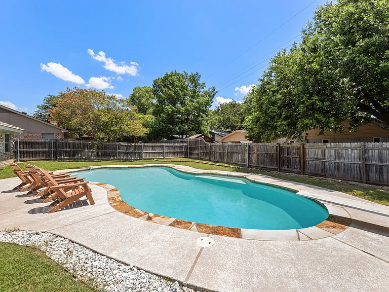 3312 Robinhood Ct — Photo 37