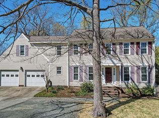 1915 Woodhue Dr, Burlington, NC 27215