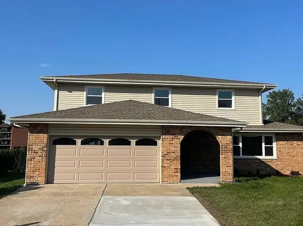 1028 Aspen Ct, Lake Zurich, IL 60047