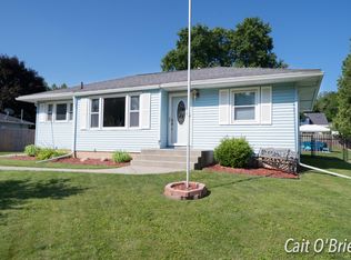 721 Old Gate Rd NW, Grand Rapids, MI 49504