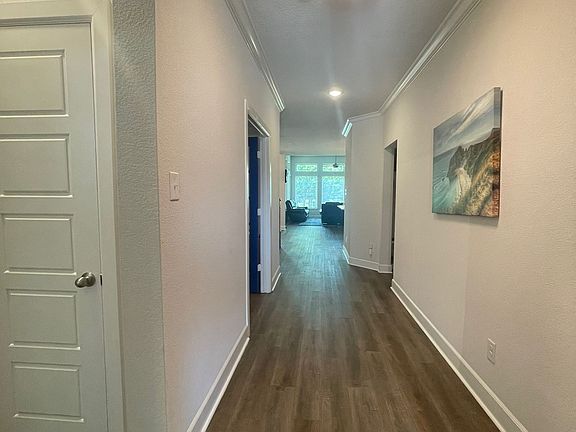 4th image of 2824 Stadium View Dr
