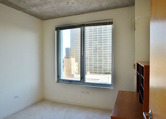 4th image of 1845 S Michigan Ave Unit 905