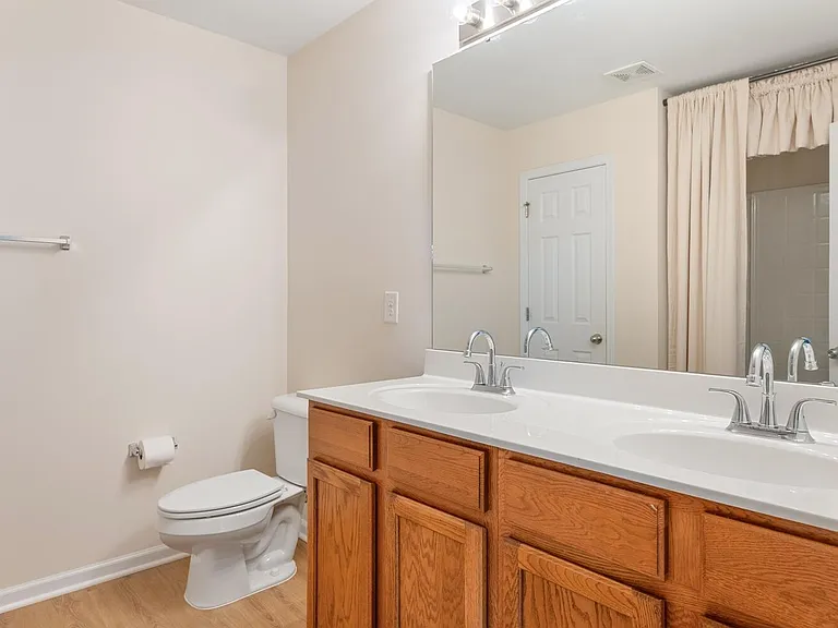 4332 Burchard Dr — Photo 17