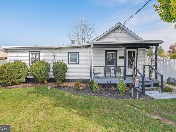 335 Ash St, Stowe, PA 19464