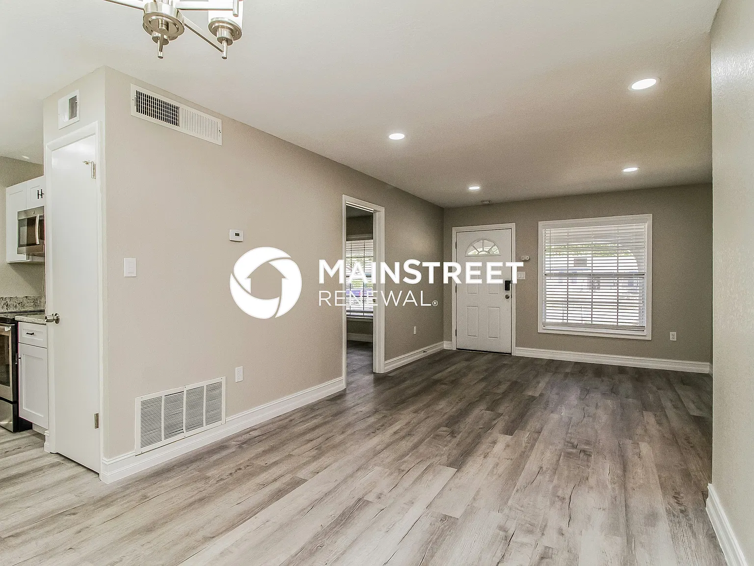 2102 Hartwell Ave — Photo 4