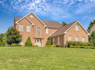 1309 Summit Dr, Oakmont, PA 15139