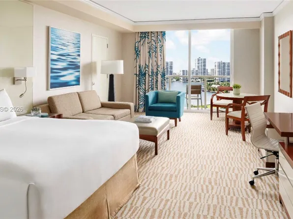 18001 Collins Ave #2102, North Miami Beach, FL 33160