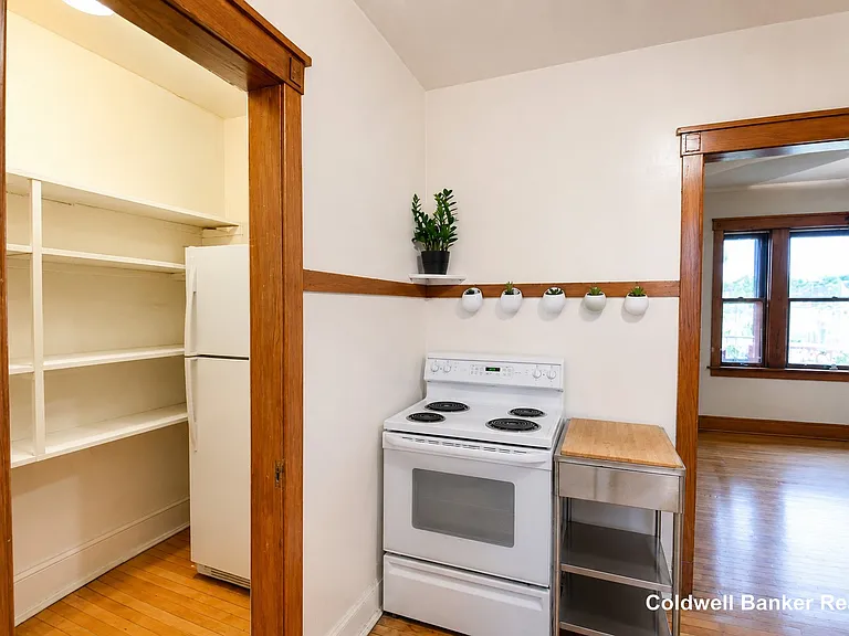 2325 N Sawyer Ave #1R — Photo 6