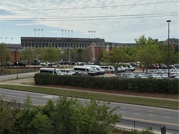 634 W Magnolia Ave, Auburn, AL 36832