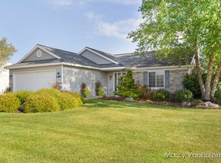 2005 Waler Dr, Hudsonville, MI 49426