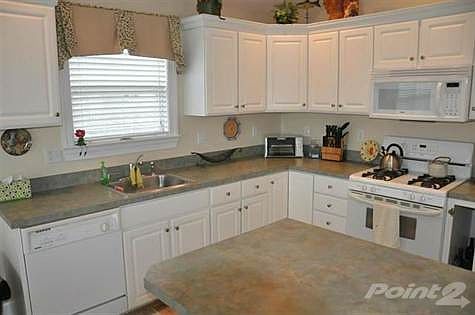 CapeMay154753A kitchen
