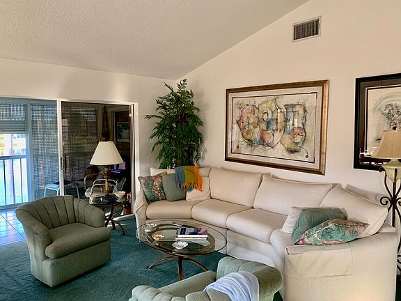 4th image of 14431 Via Royale APT 4