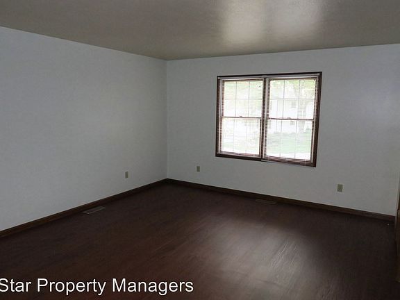 2nd image of 1821 Manor Haus Ct APT 4