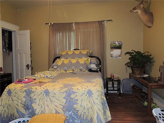 5th image of 300 S Wickham St