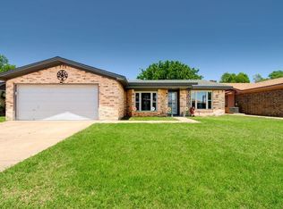 5530 3rd St, Lubbock, TX 79416