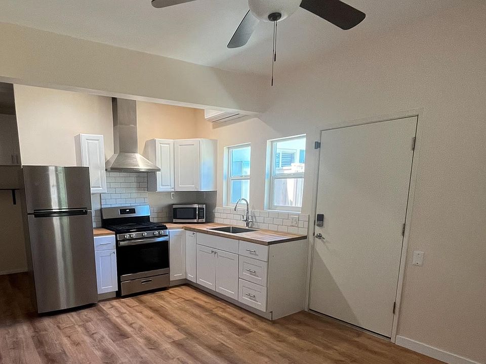 1st image of 124 La Lomita Dr