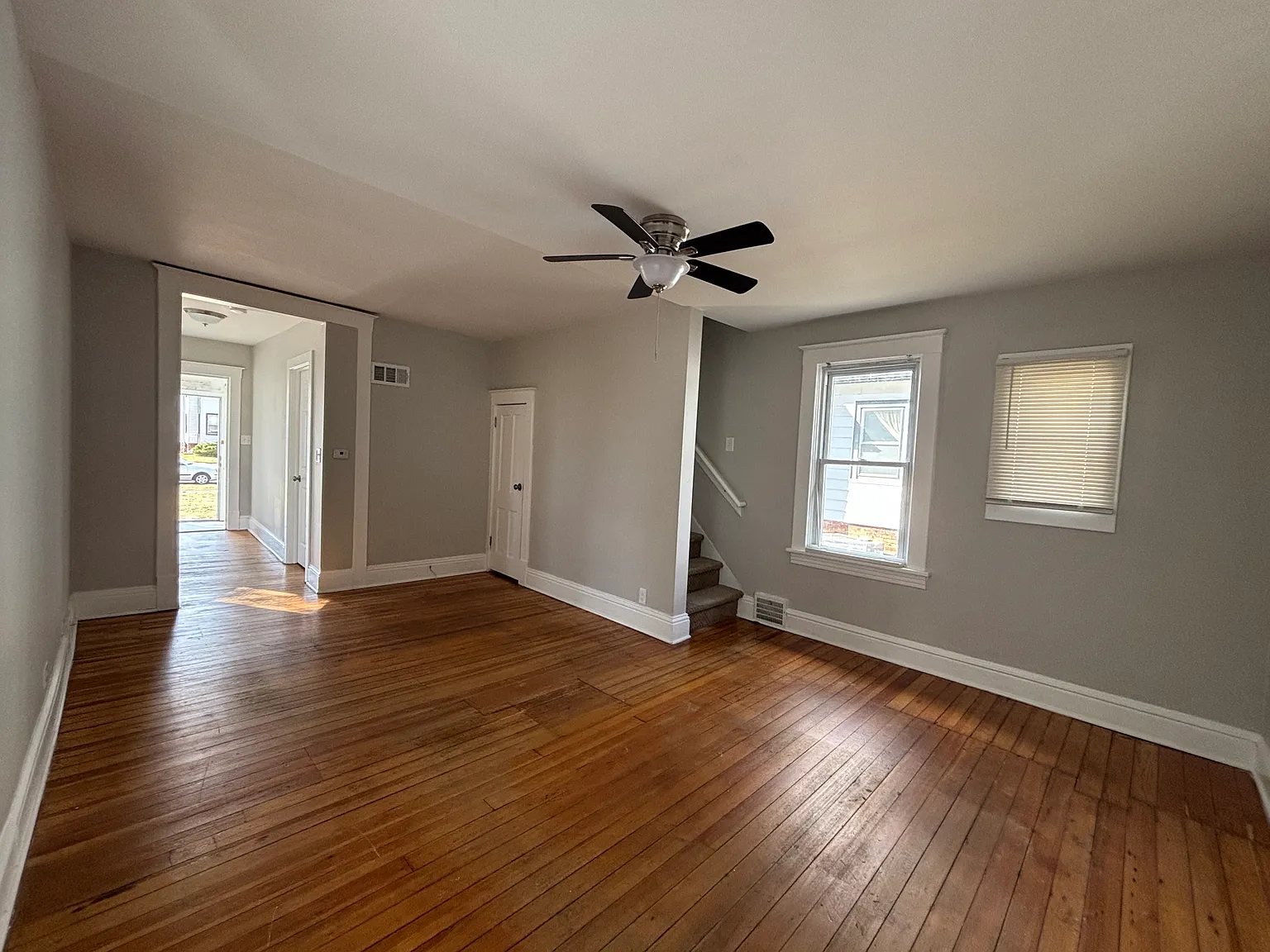 3 bed, 1400 sqft, $1,950 — Photo 4