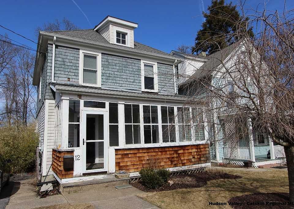 1st image of 12 Oak St