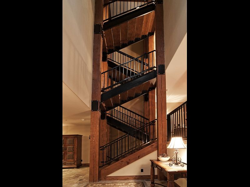 1st image of 570 Deer Valley Dr #2