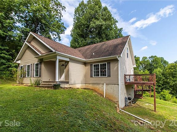 2nd image of 142 Lady Slipper Creek Ln