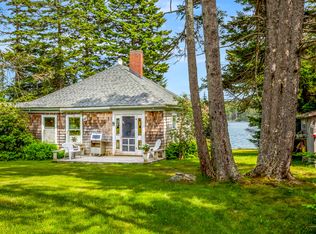99 Bird Point Ln, Cushing, ME 04563