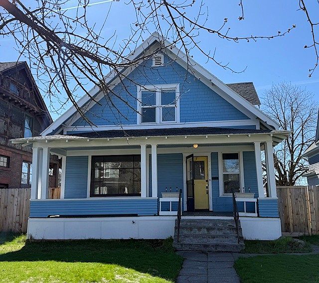 1st image of 928 E Ermina Ave