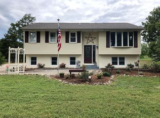 4027 Wagonseller Rd, Green Valley, IL 61534