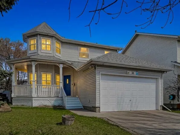 36 S Chaparral Dr SE, Calgary, AB T2X 3J6