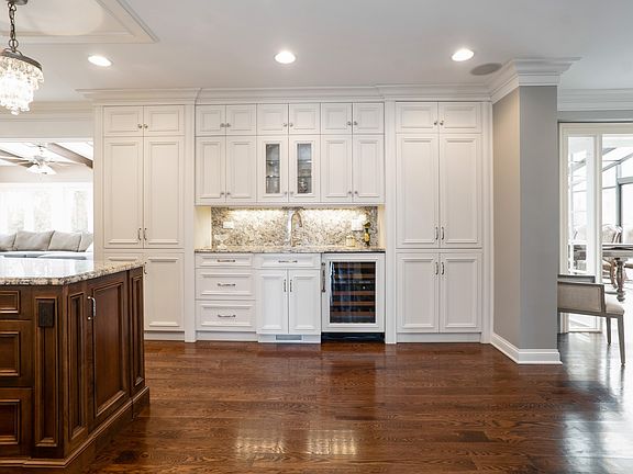 5th image of 1377 Wild Rose Ln