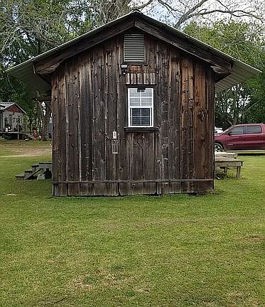 4th image of 1696 County Road 336 N