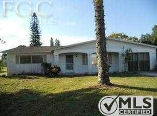 217 Fireside Ct, Lehigh Acres, FL 33936