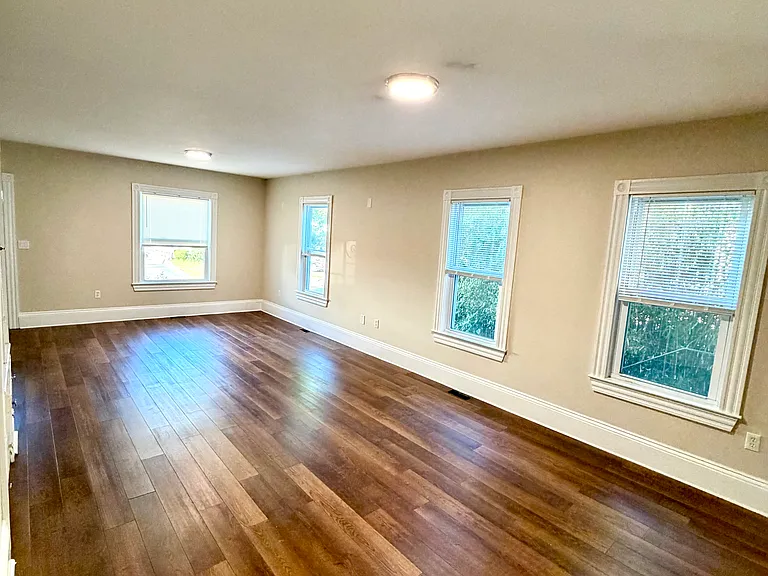 48 Newcomb St #48 — Photo 11