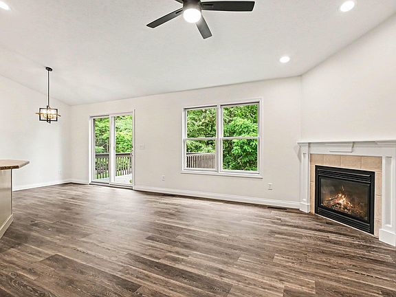 4th image of 50292 Linnwood Dr