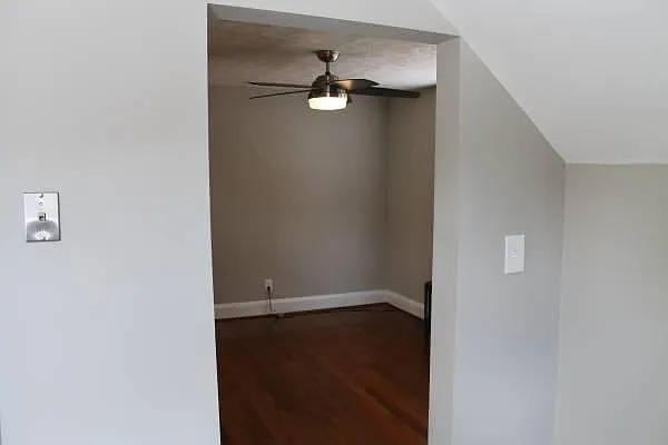 7320 Montgomery Rd — Photo 9