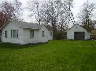 7987 N Tonti Ln, Walkerton, IN 46574