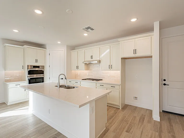 21411 W Meadowbrook Ave — Photo 13