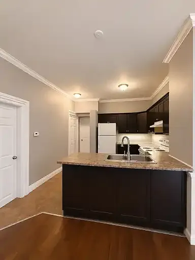 2 bed, 1.5 bath, 900 sqft, $2,095 — Photo 3