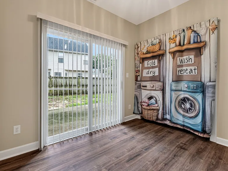 4621 Landover Dale Dr — Photo 17