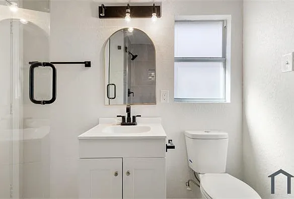 107 Avenue D #B — Photo 6