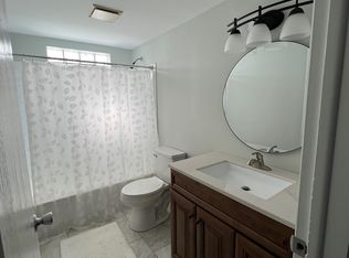 1118 Camellia Dr #1, Munster, IN 46321
