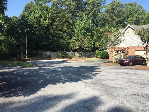 5th image of 115 Jasmine Ct