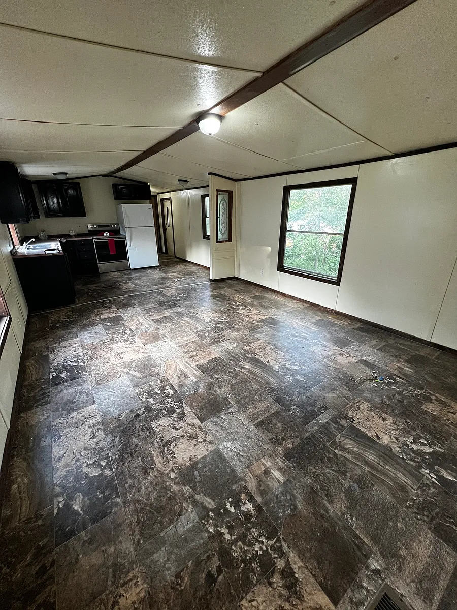 Building Photo - 322 Woodmarsh Ln
