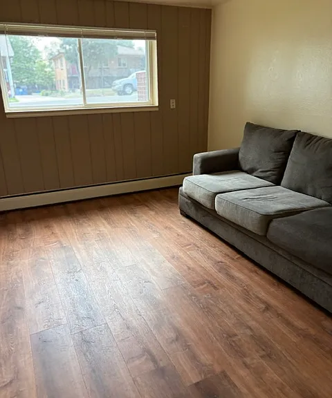 265 Laurel St #4B — Photo 4