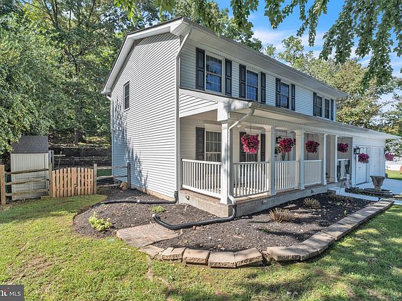 5th image of 16104 Indus Dr