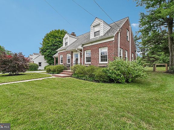3rd image of 743 Monkton Rd