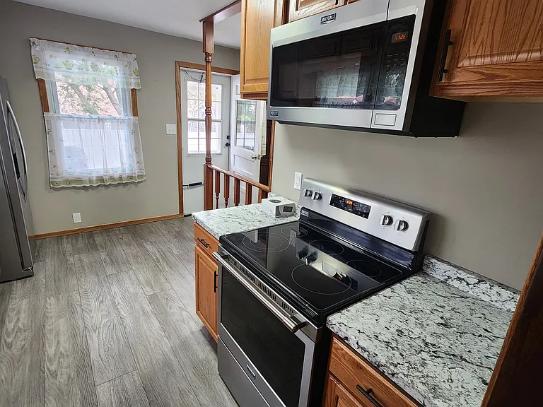 445 S 45th St — Photo 3