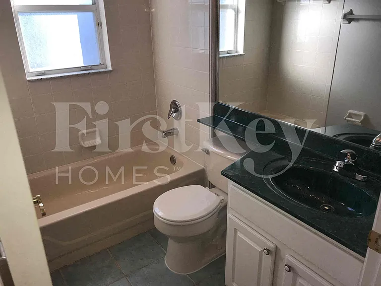 1550 Golfside Village Blvd — Photo 11