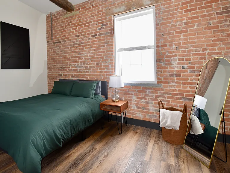 Second bedroom furnished