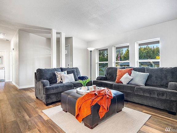 5th image of 20617 124th Avenue Ct E